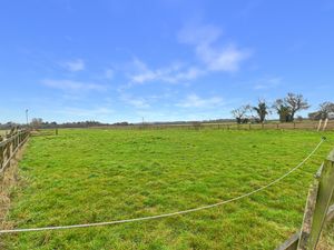 Photo 19- click for photo gallery